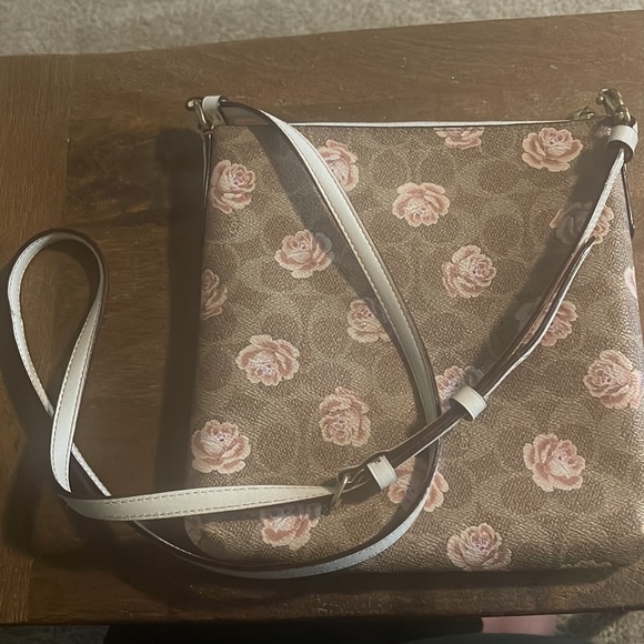 Coach Purse - Picture 3 of 3